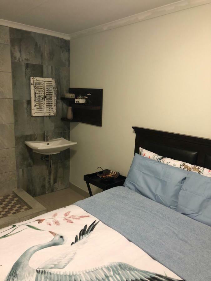 Summer Sands - Durban North Beach Accommodation Экстерьер фото