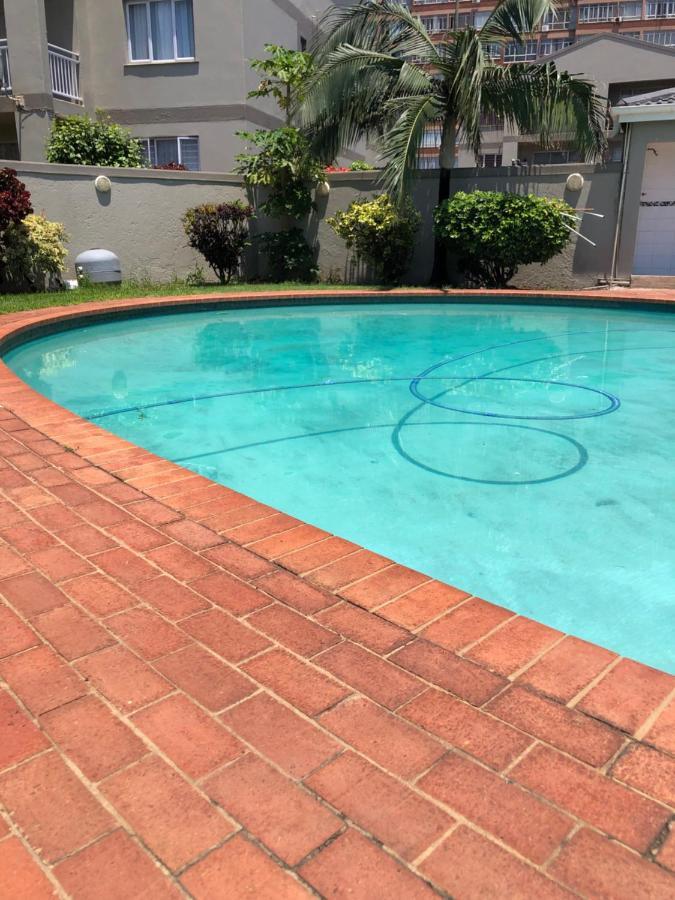 Summer Sands - Durban North Beach Accommodation Экстерьер фото